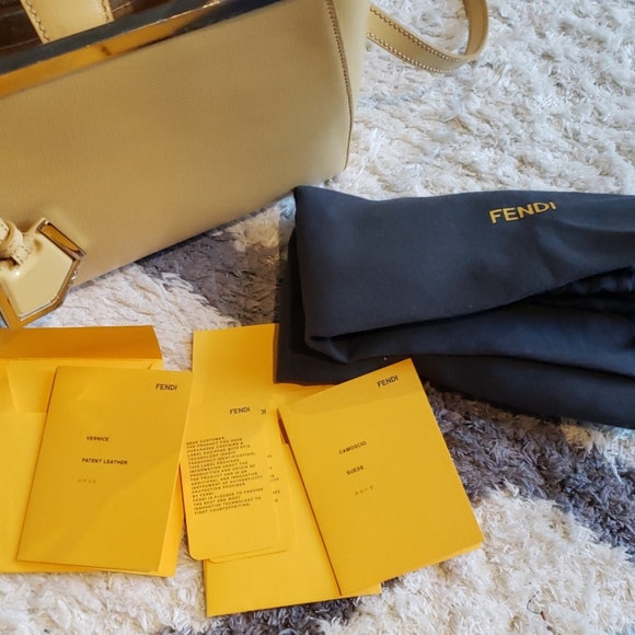Authentic Fendi 2Jours Small Tote - Picture 6 of 8